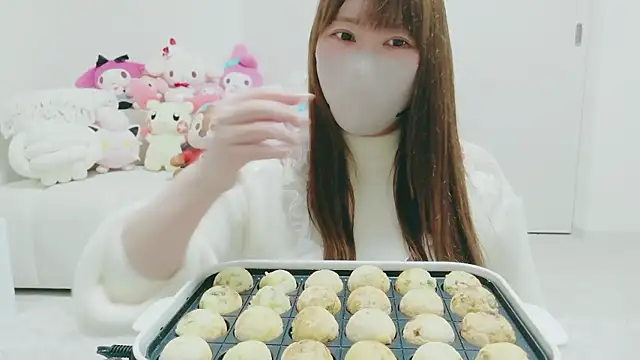 yuyuchan   online show from March 29, 11:09 am