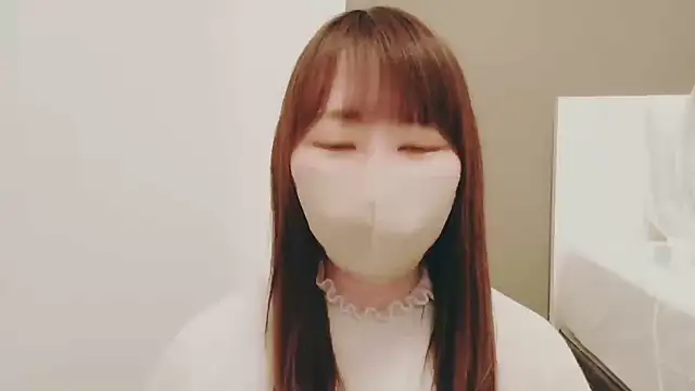 yuyuchan   online show from January 10, 12:10 pm