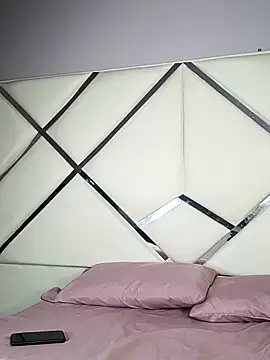 LunaaMorelli2 online show from December 19, 7:44 am