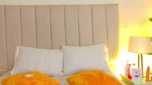 Carrie GB online show from February 16, 1:55 pm