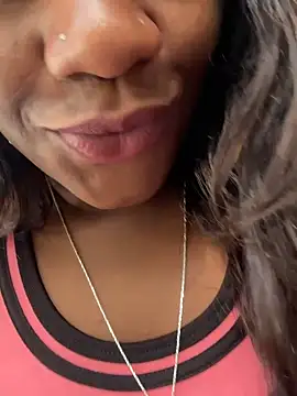 Queenndevil online show from January 13, 8:46 pm