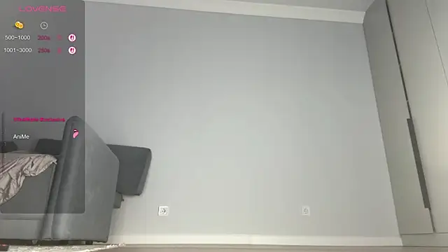 Yuakiss online show from April 3, 7:50 am