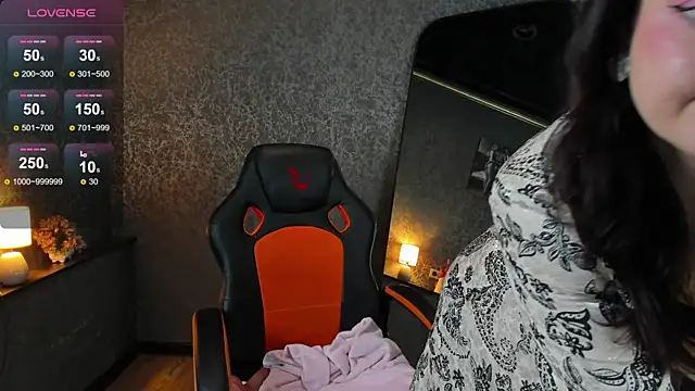 AlbaLimory online show from March 31, 1:22 pm