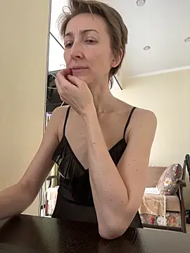 Sensual Flower online show from April 3, 8:01 am