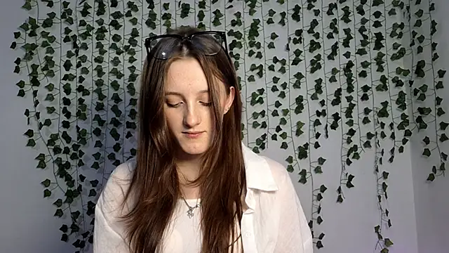 LisaBoddy online show from February 7, 5:06 pm