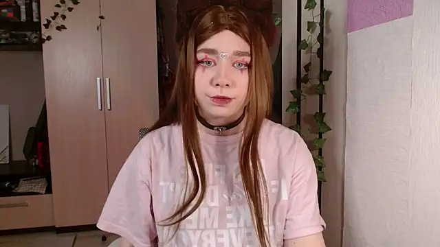 Yuly Soft online show from December 18, 4:23 pm