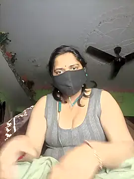 DIRTY-MOMS online show from February 1, 4:17 pm