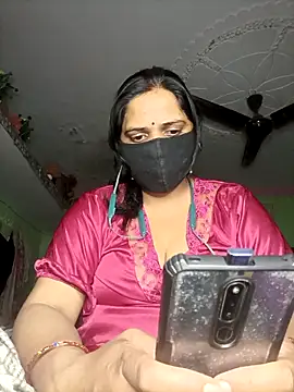 DIRTY-MOMS online show from December 22, 4:10 pm