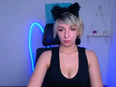 Lana Foxyy online show from February 7, 1:04 pm