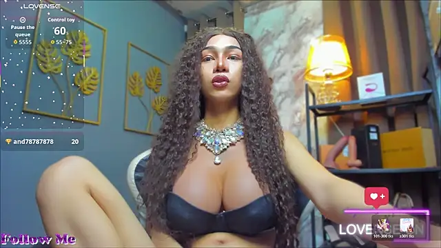 CelinaWintour online show from February 26, 7:02 pm