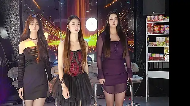 yueyutu888 online show from December 18, 6:07 am