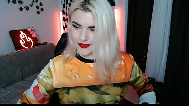 Ariana Saint online show from April 1, 5:21 pm