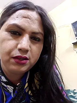 Hotmylips online show from April 23, 3:36 pm