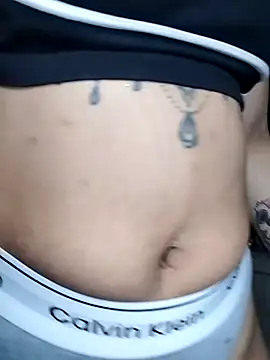 mia hottie2210 online show from December 22, 7:44 am