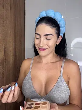 ItsTatiana online show from April 3, 12:19 am