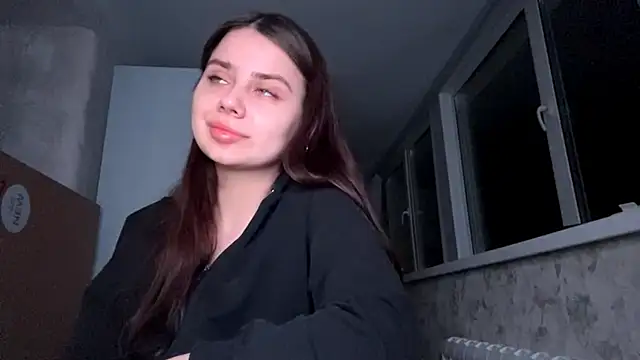 MiloyNoir online show from January 9, 6:45 pm