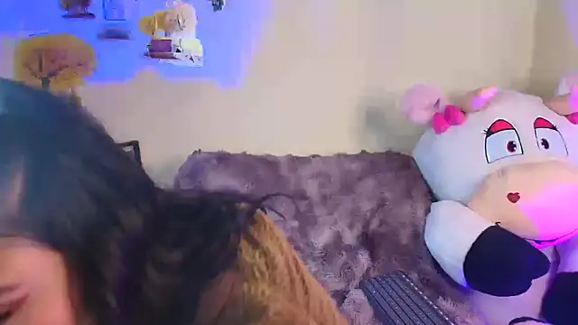 hannaa cute online show from June 8, 11:26 pm