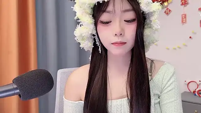 smalldaisy online show from March 7, 2:29 am