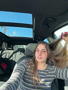 Just-Dori online show from December 21, 10:30 am