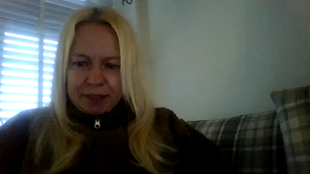 jennyblondeuk online show from February 21, 5:24 pm