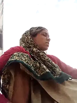 Karishma singh online show from April 9, 2:25 am