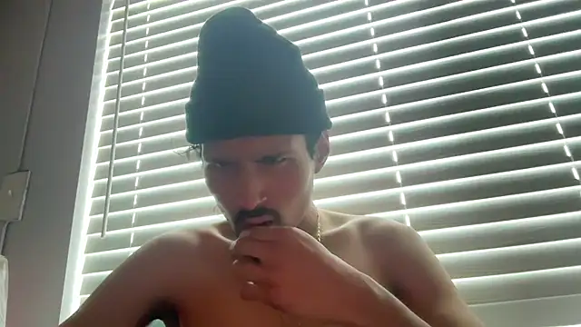 youngthuglove online show from January 6, 6:11 pm