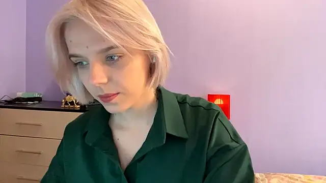 Scarlet cat online show from January 7, 6:17 am