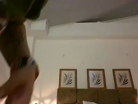 kat paradise online show from March 17, 11:47 am