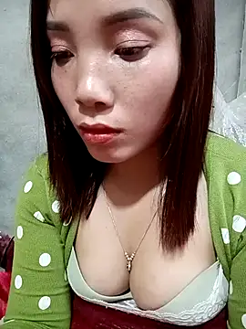 yeutinh00 online show from February 12, 12:40 pm