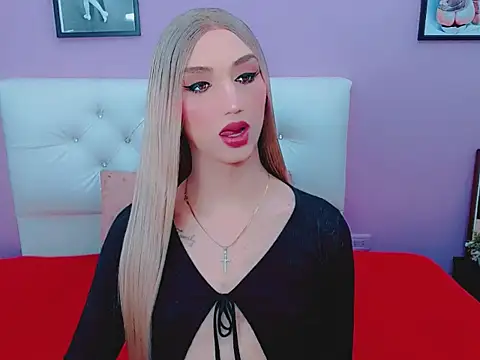 shantal gil online show from April 17, 4:47 am