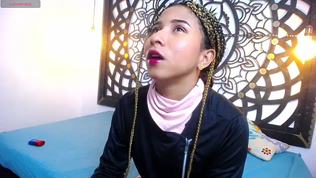 salome willianss online show from February 3, 1:38 pm