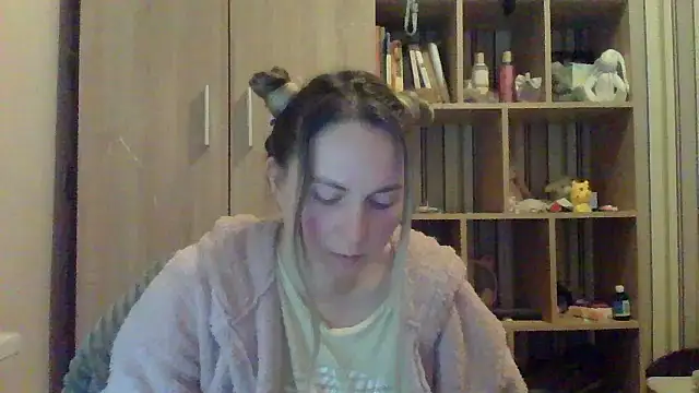 VikiLove765 online show from February 28, 6:18 pm