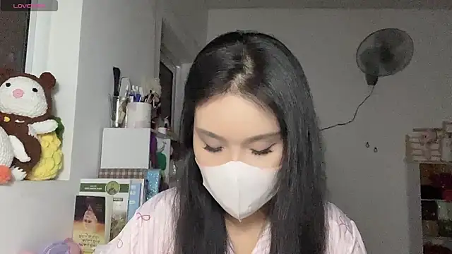 Tieu-May online show from April 12, 8:44 pm