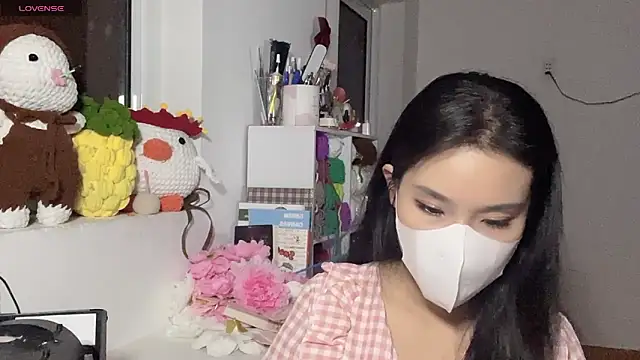 Tieu-May online show from March 30, 9:03 pm