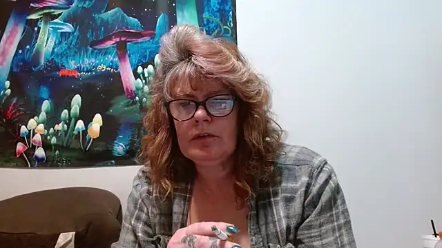 ladylavende3 online show from February 15, 6:49 am