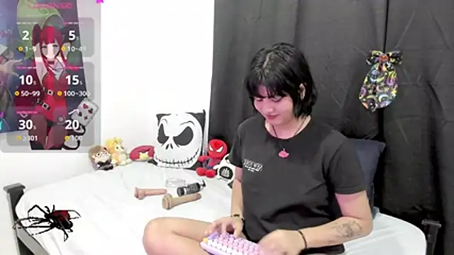 natsumixx online show from June 16, 10:55 pm