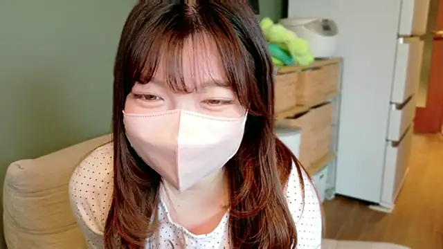   Yui  online show from March 3, 3:01 am