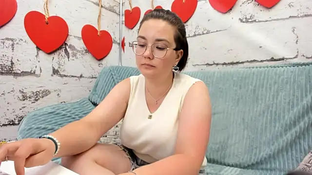 Sweetie Rozzy online show from June 5, 1:31 am