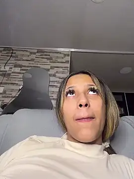 vicky bass  online show from February 15, 3:42 am