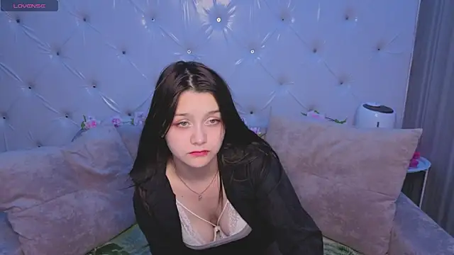 xxxnaughtyfoxyxxx online show from June 22, 4:48 pm