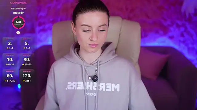 AlexaFleur online show from April 6, 4:46 am