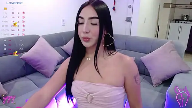 SweetLiamn online show from March 4, 11:11 pm