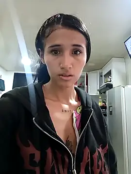 Aria Maeh online show from February 3, 11:59 am