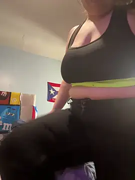 bellakay19 online show from April 13, 5:03 pm