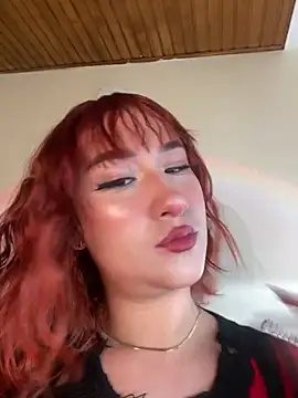 LiaKarina online show from January 13, 8:35 pm