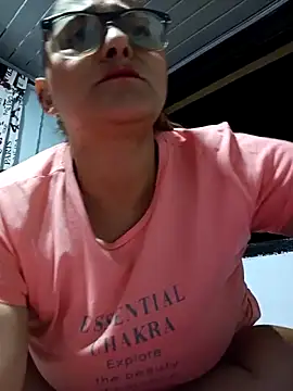 natalliecoopers online show from March 21, 3:33 am