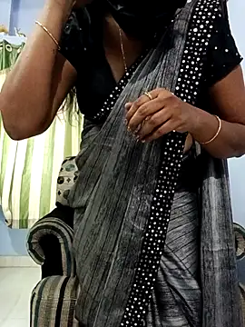 Tinarosy13 online show from March 2, 7:15 am