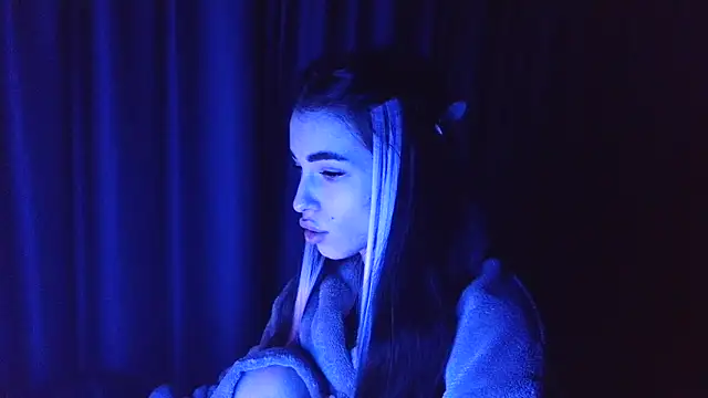 Vlada Elfie online show from February 2, 8:41 pm