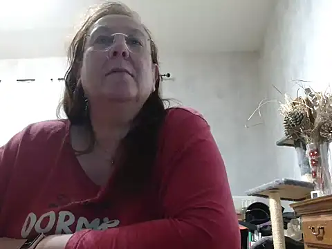 xmyriamx online show from March 11, 8:11 pm