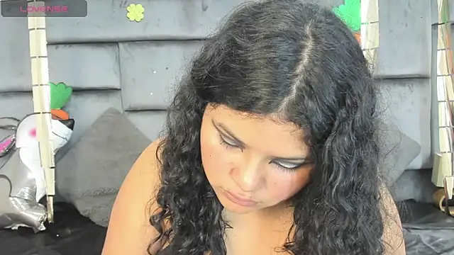 Jessica Beltrann online show from April 2, 8:17 pm